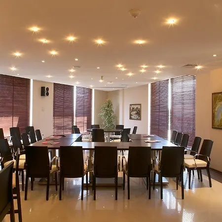 Park Europe Hotel 4*