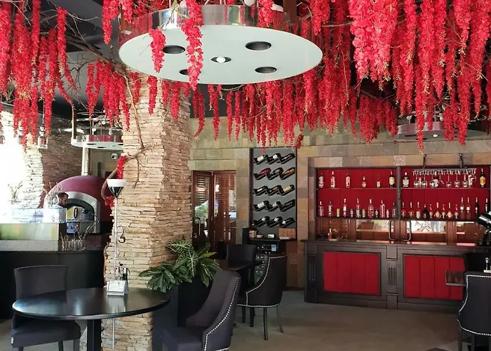 Хотел парк зелена европа Хасково